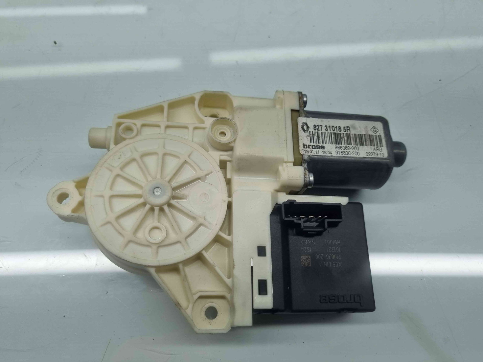 Motoras geam stanga spate Renault Megane 3 (B95) [Fabr 2008-2016] - imagine 1