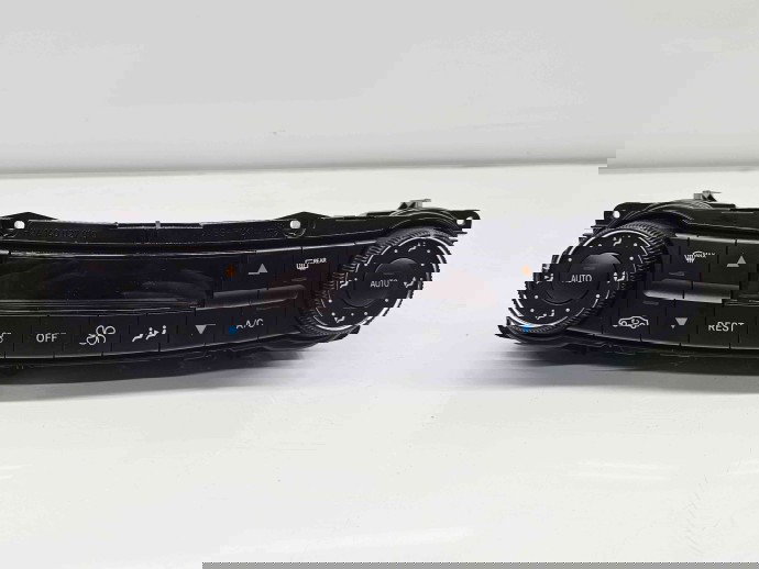  Panou comanda clima Mercedes Clasa E (W211) [Fabr 2002-2009] 2118303390