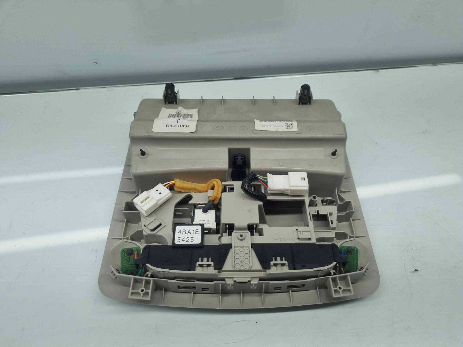 Plafoniera fata Nissan X-Trail (T32) [Fabr 2013-prezent] 26430 4CB1A - imagine 4