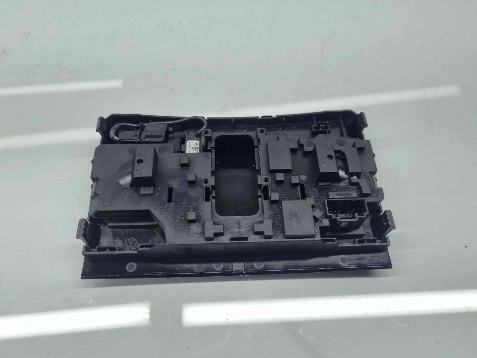 Plafoniera fata Seat Ibiza 6 (KJ1) Facelift [Fabr 2017-prezent] 2GA947105 - imagine 2