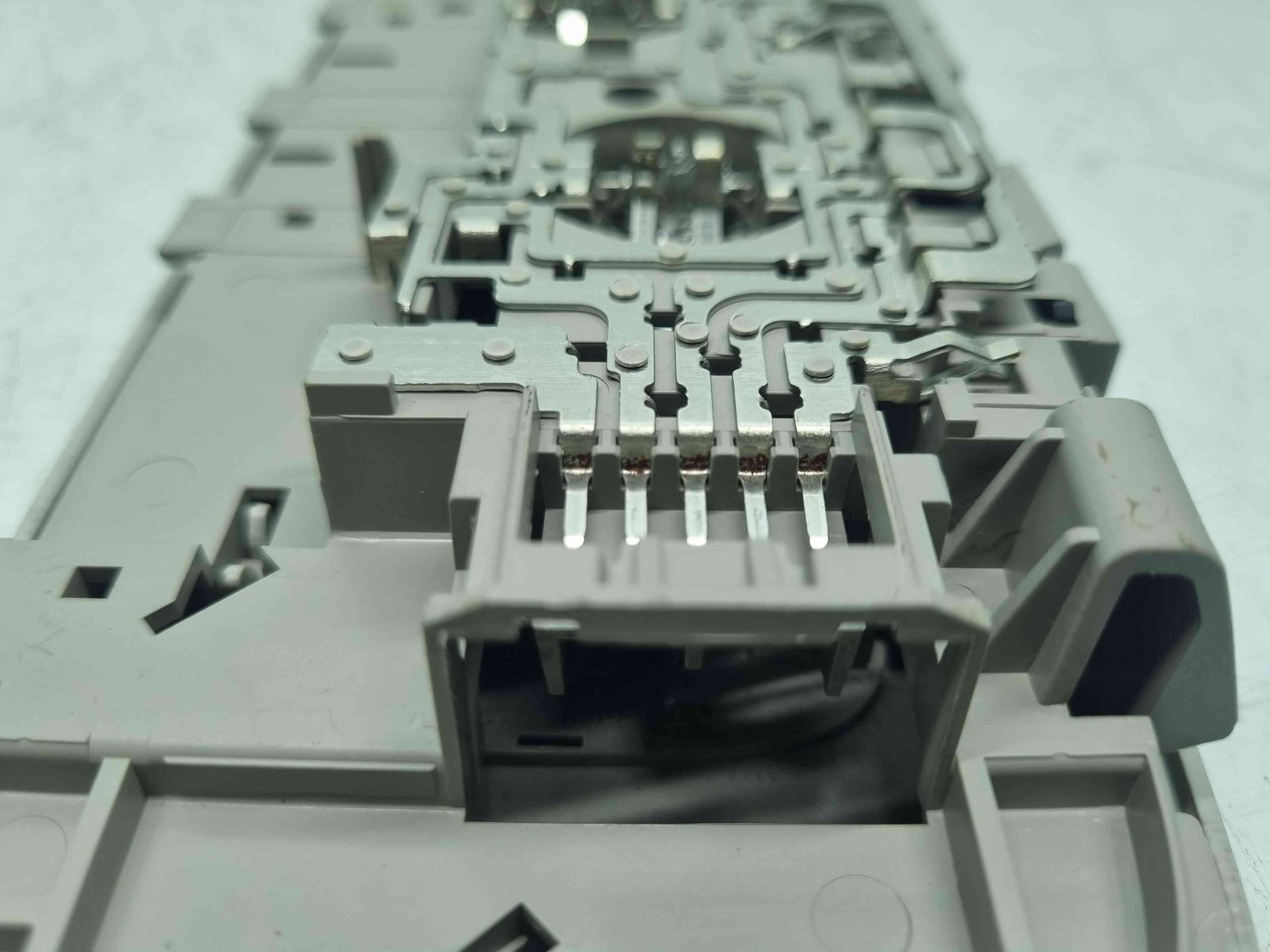 Plafoniera spate Skoda Octavia 3 Combi (5E5) [Fabr 2012-prezent] Facelift 3T0947291 - imagine 3