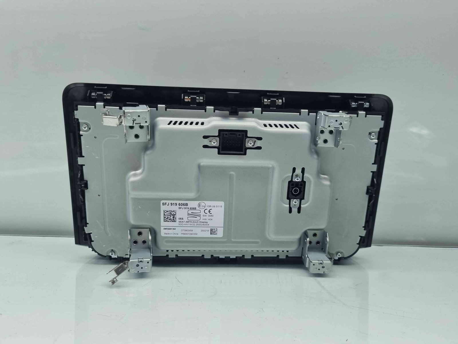 Radio CD cu navigatie Seat Ibiza 6 (KJ1) Facelift [Fabr 2017-prezent] 5FJ919606B - imagine 3