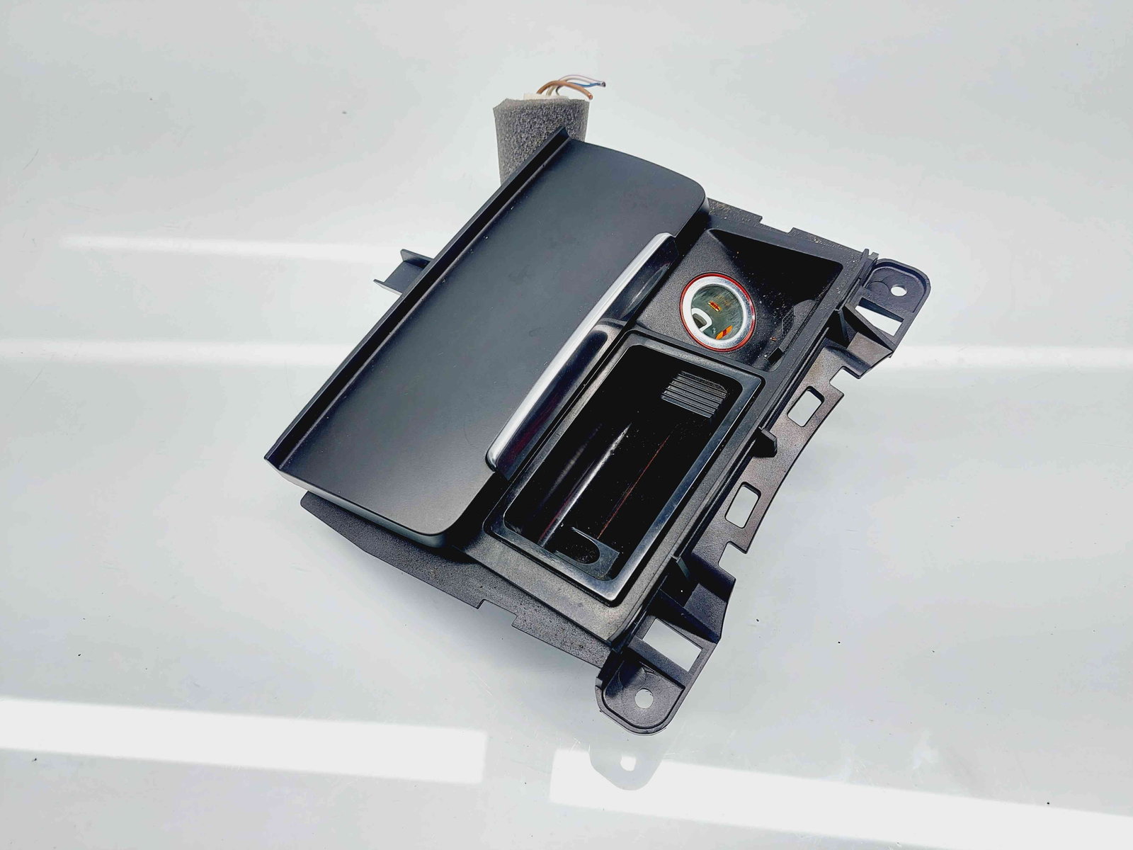 Scrumiera Audi A5 Sportback (8TA) Facelift [Fabr 2009-2015] 8K0857951 - imagine 2