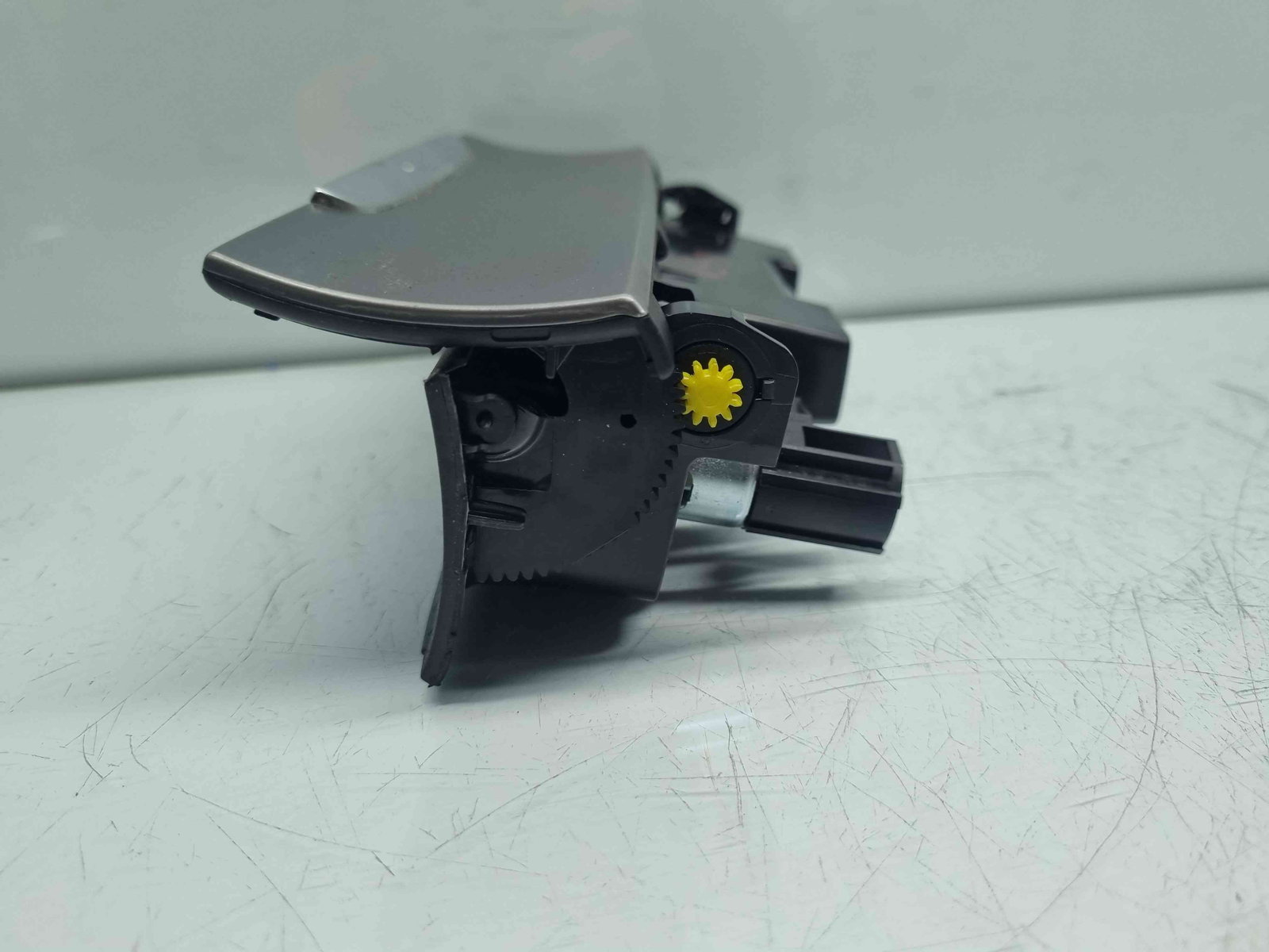 Scrumiera Volkswagen Passat CC (358) Facelift [Fabr 2012-2016] 3C0863284K - imagine 5