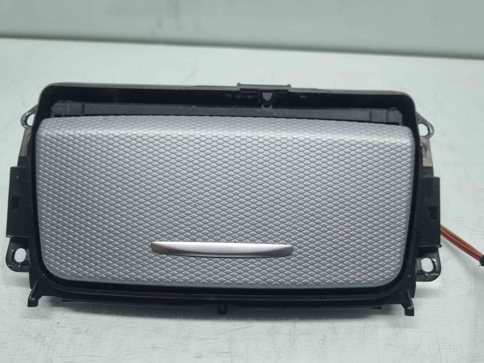 Scrumiera Bmw 3 (E90) Facelift [Fabr 2005-2011] 7078571 - imagine 2