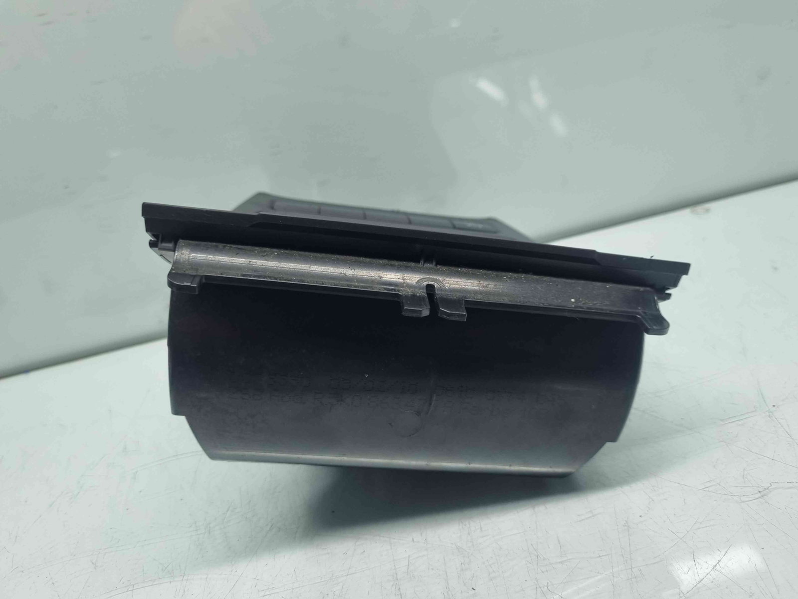 Scrumiera Volkswagen Golf 6 (5K1) GTD [Fabr 2009-2013] 5K0857961 - imagine 4