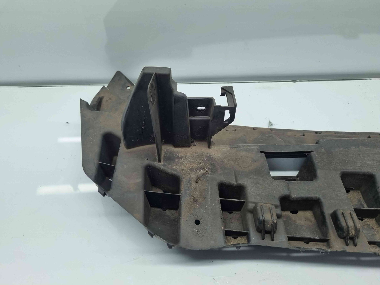 Scut sub bara Ford Fiesta 6 facelift [Fabr 2008-2019] - imagine 3