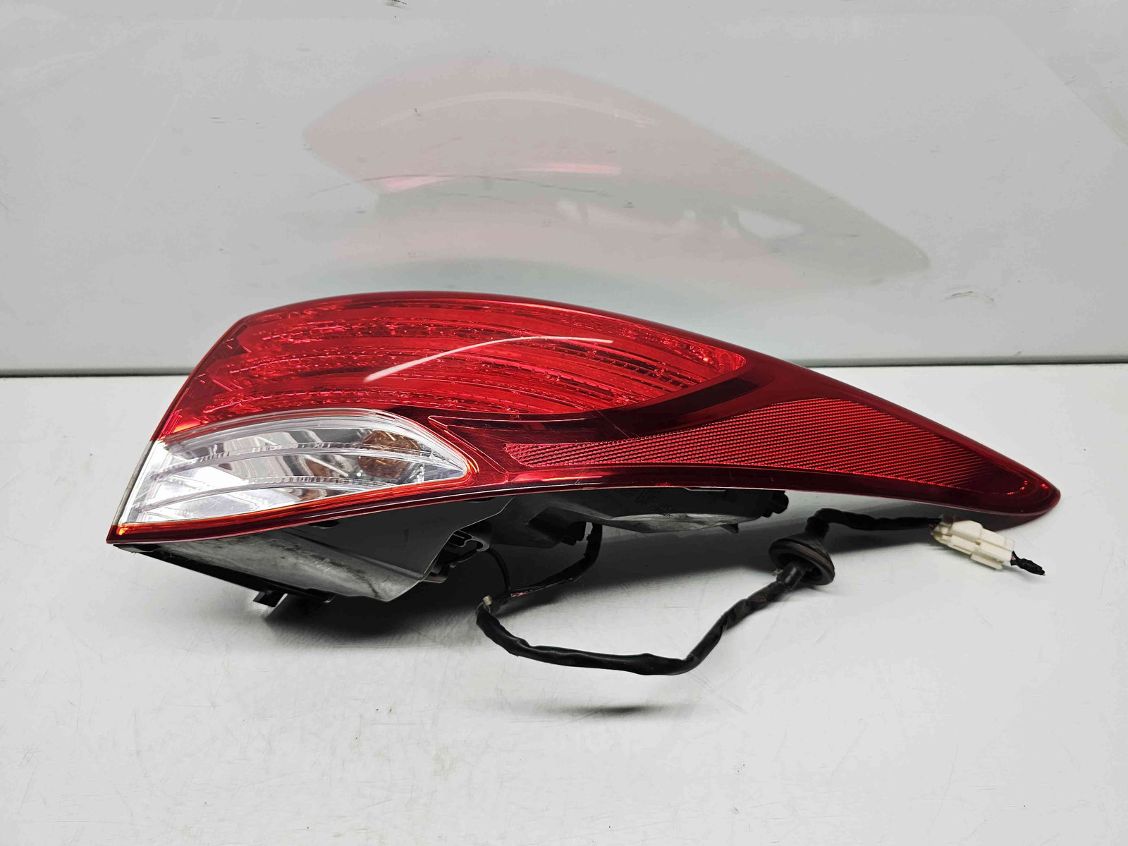 Stop aripa dreapta Hyundai i40 Wagon [Fabr 2012-2019] 92402-3Z0 - imagine 2