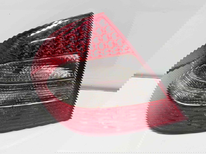  Stop aripa stanga Mercedes Clasa E (W211) [Fabr 2002-2009] A2118202564