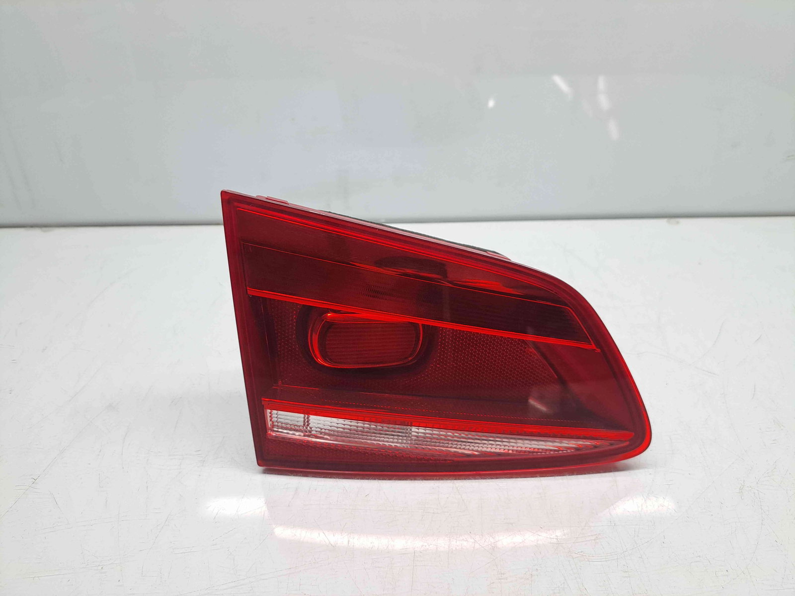 Stop haion stanga Volkswagen Passat B7 (365) Variant [Fabr 2010-2014] 3AF945093M