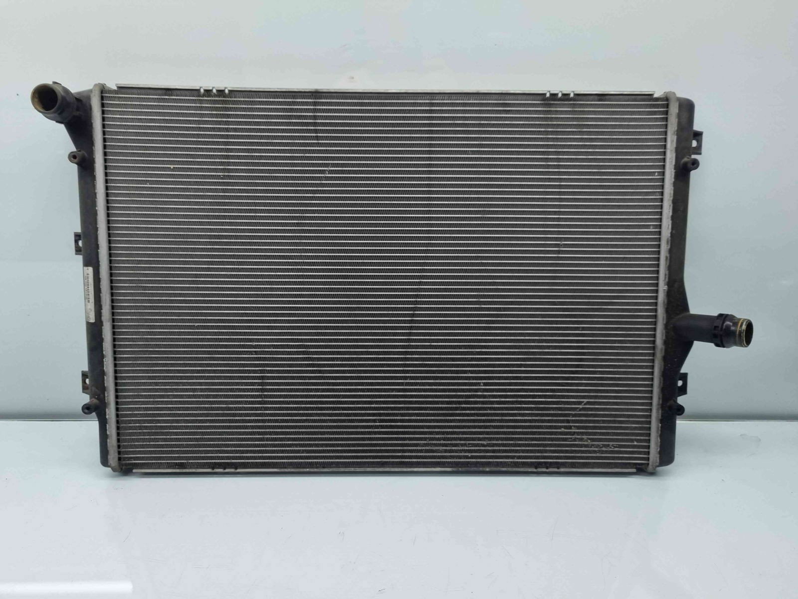 Radiator apa Volkswagen Passat CC (357) [Fabr 2008-2012] 3C0121253AR 2.0 TDI CFFB 103KW / 140CP