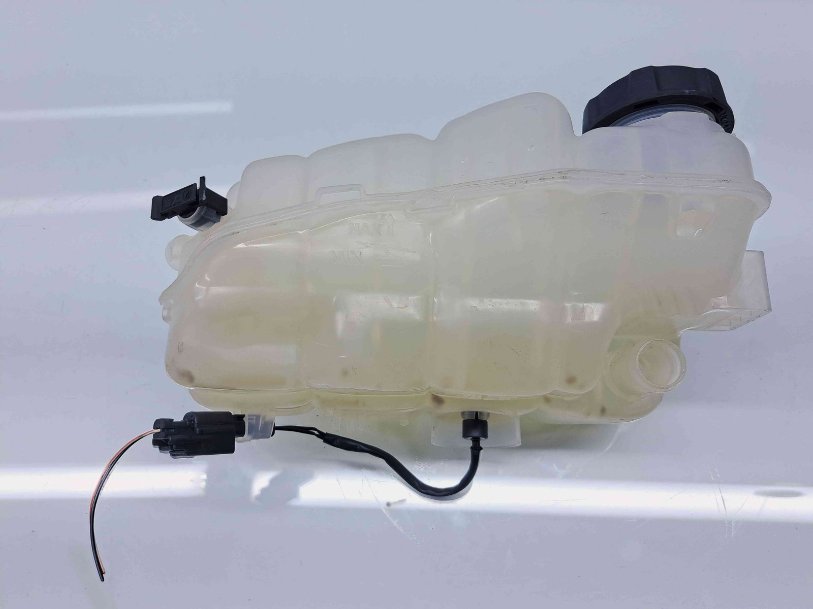 Vas expansiune Volvo V40 II Facelift [Fabr 2013-2019] - imagine 2