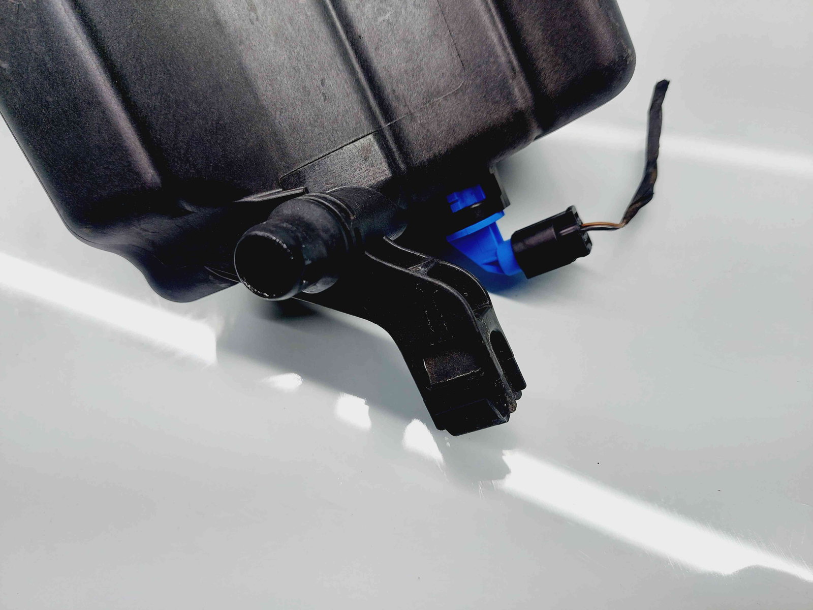 Vas expansiune Bmw 5 (F10) [Fabr 2011-2016] - imagine 3