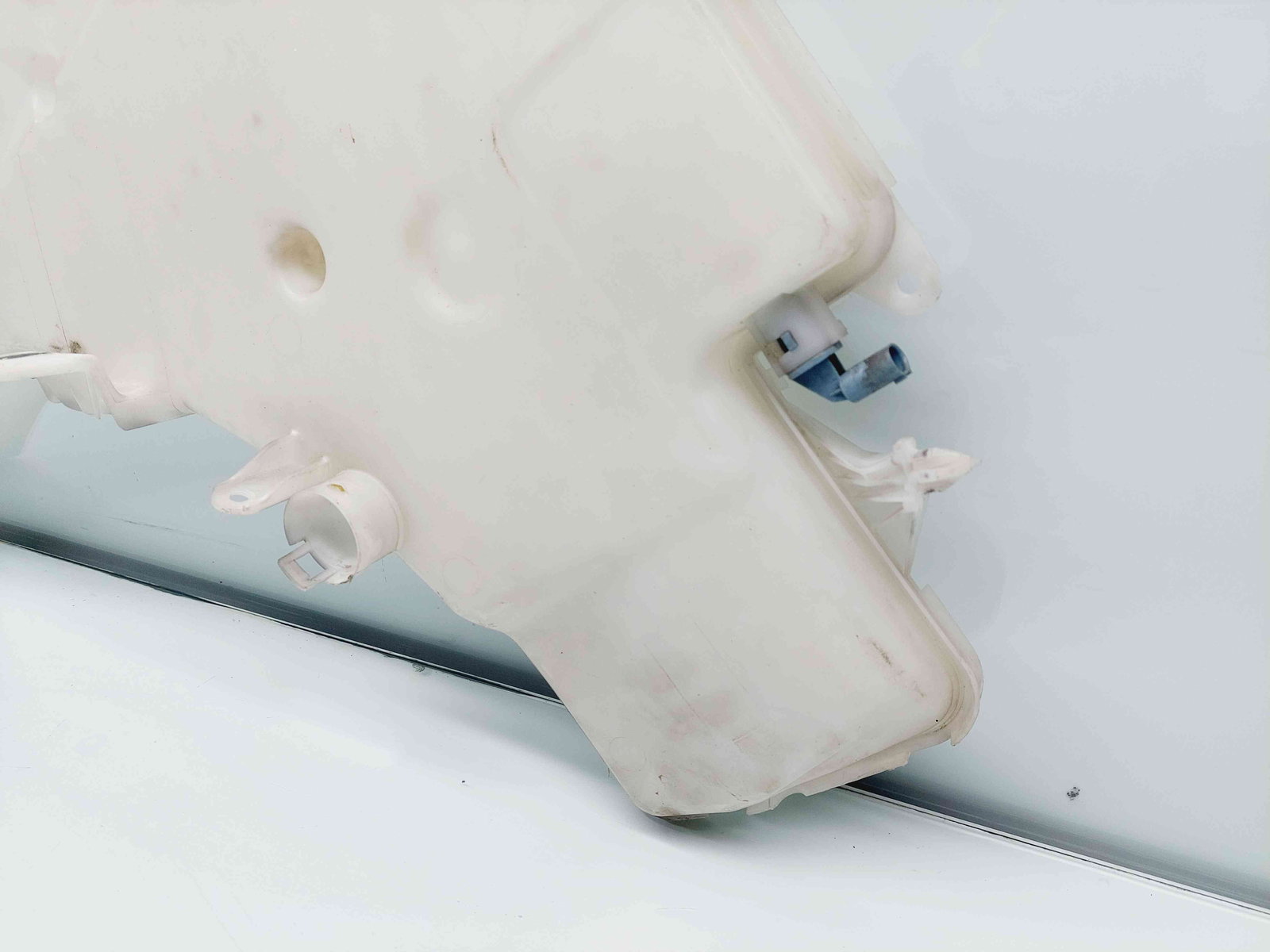 Vas lichid parbriz Bmw 3 (E90) [Fabr 2005-2011] 7124231-18 - imagine 2