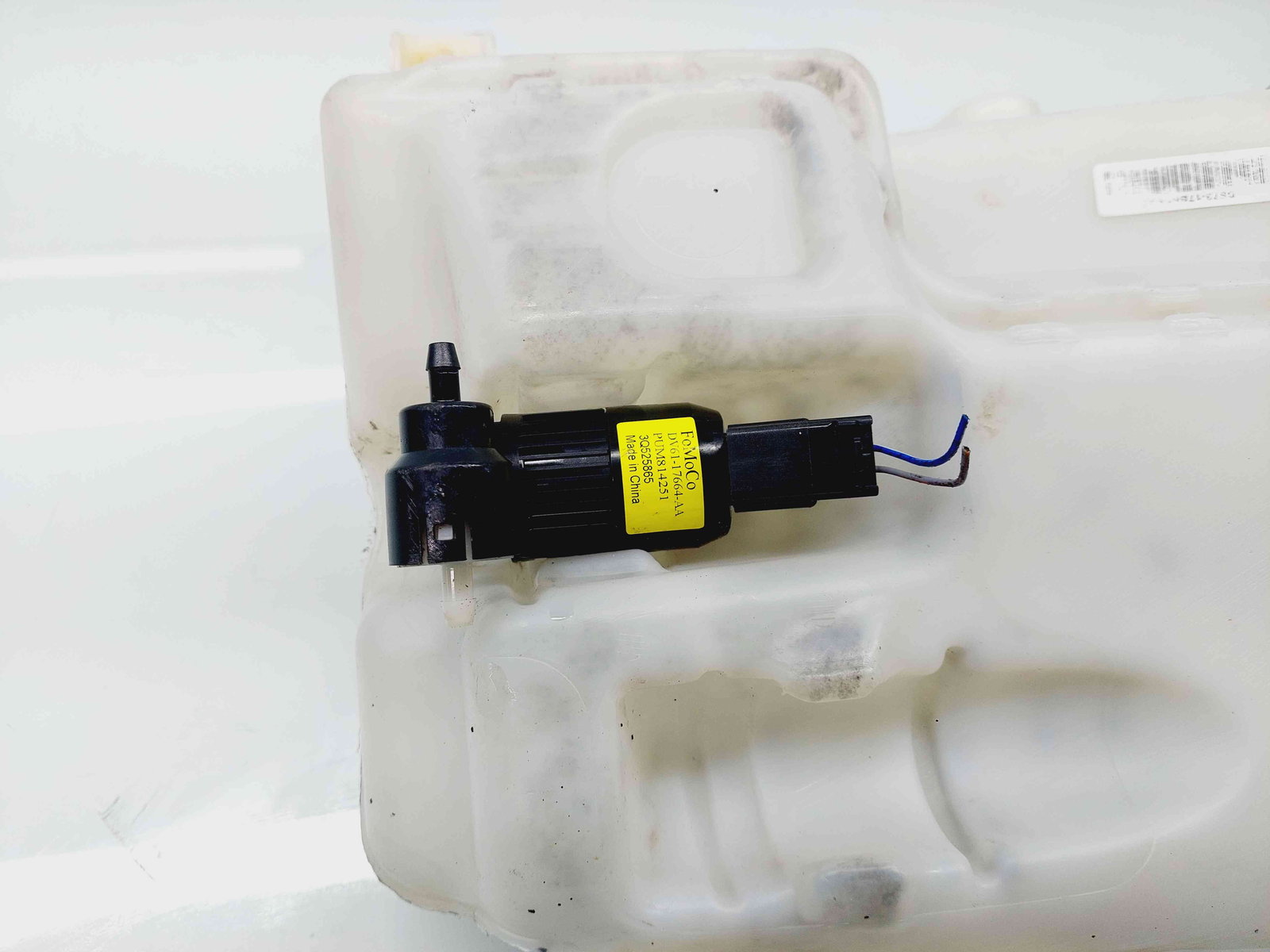 Vas lichid parbriz Ford Mondeo 5 Hatchback [Fabr 2014-2022] DS73-17B613-AF - imagine 4