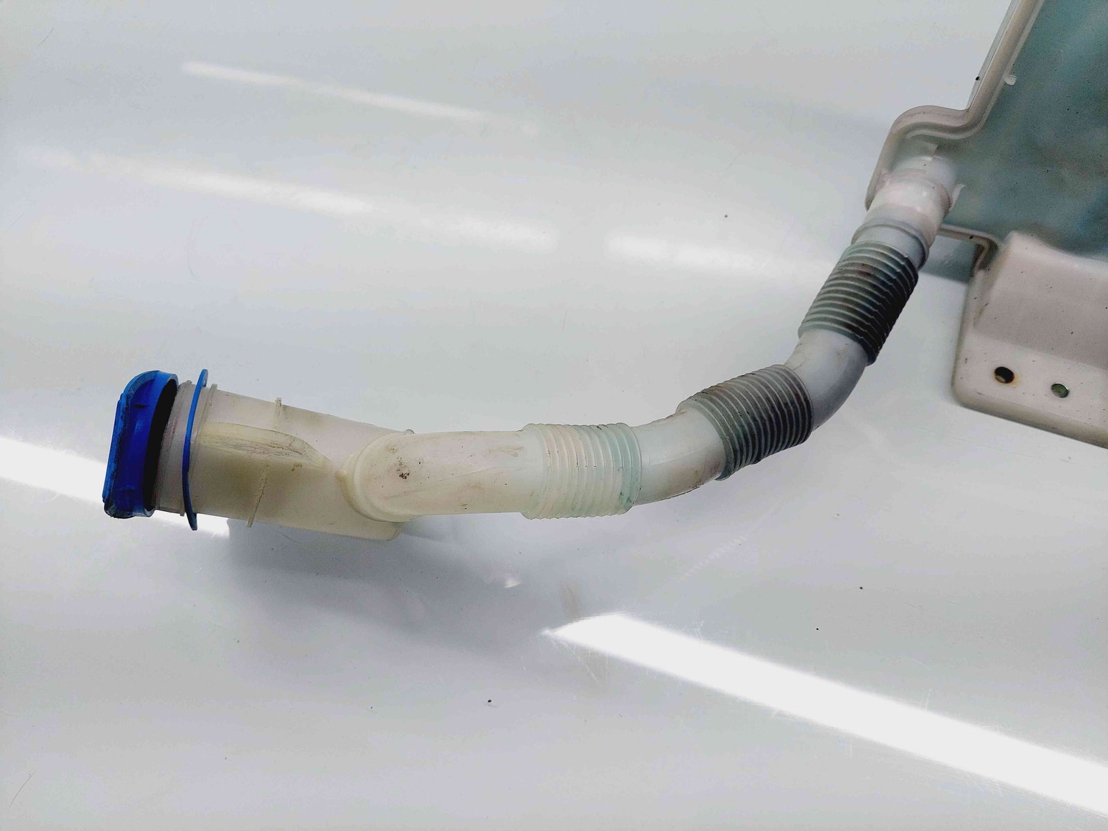 Vas lichid parbriz Volkswagen Golf 6 (5K1) [Fabr 2009-2013] 1K0955453Q - imagine 2