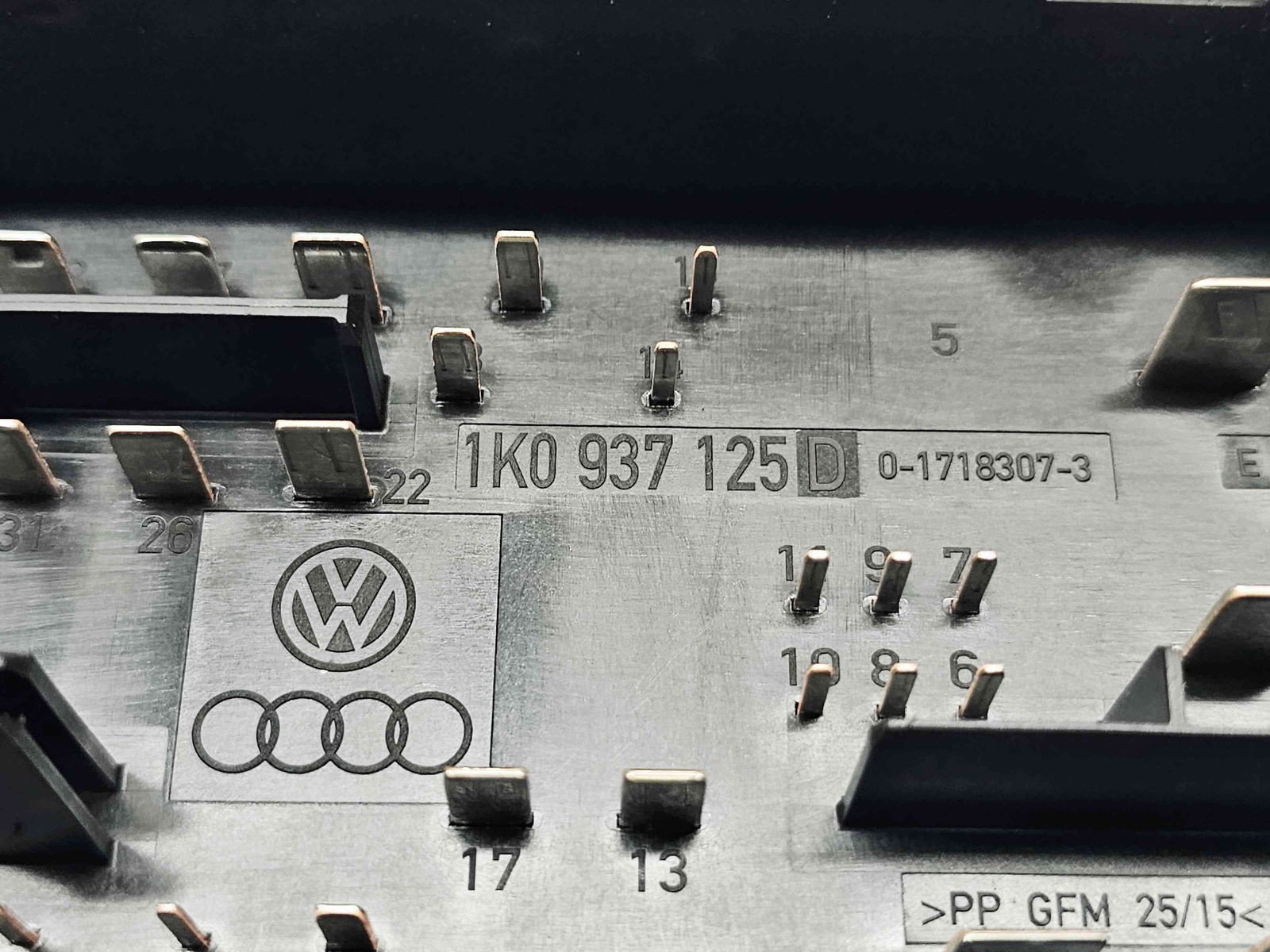 Panou sigurante Volkswagen Golf 6 (5K1) [Fabr 2009-2013] 1K0937125D - imagine 2