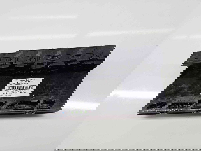  Panou sigurante  Mercedes CLS (C219) [Fabr 2004-2011] 2115459301 