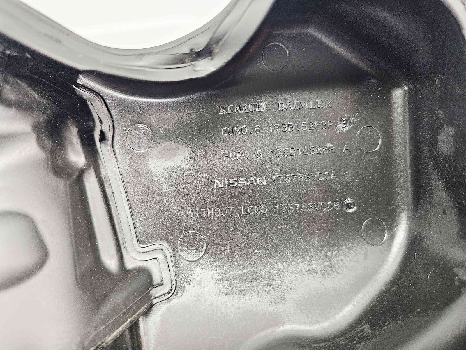 Capac motor Nissan Qashqai (2) [Fabr 2013-2017] 175753VD0A 1.5 DCI K9K 81KW / 110CP - imagine 3