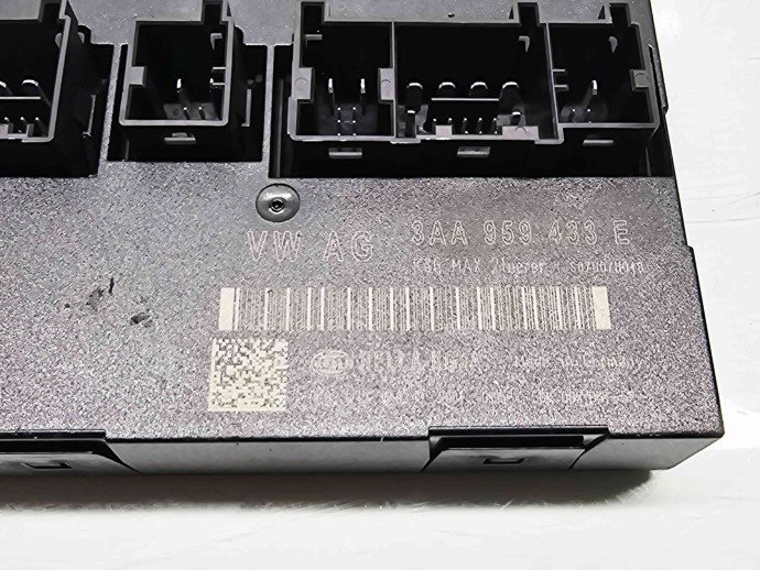  Modul confort  Volkswagen Passat B7 (362) [Fabr 2010-2014] 3AA959433E