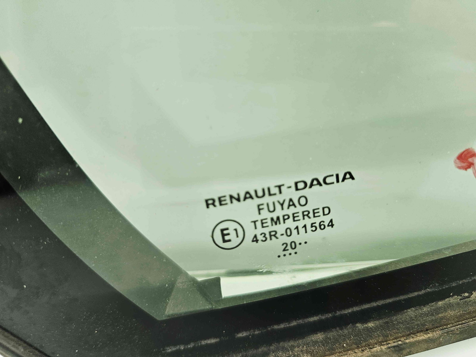 Geam fix usa dreapta spate Dacia Sandero 3 [Fabr 2020-prezent] - imagine 2