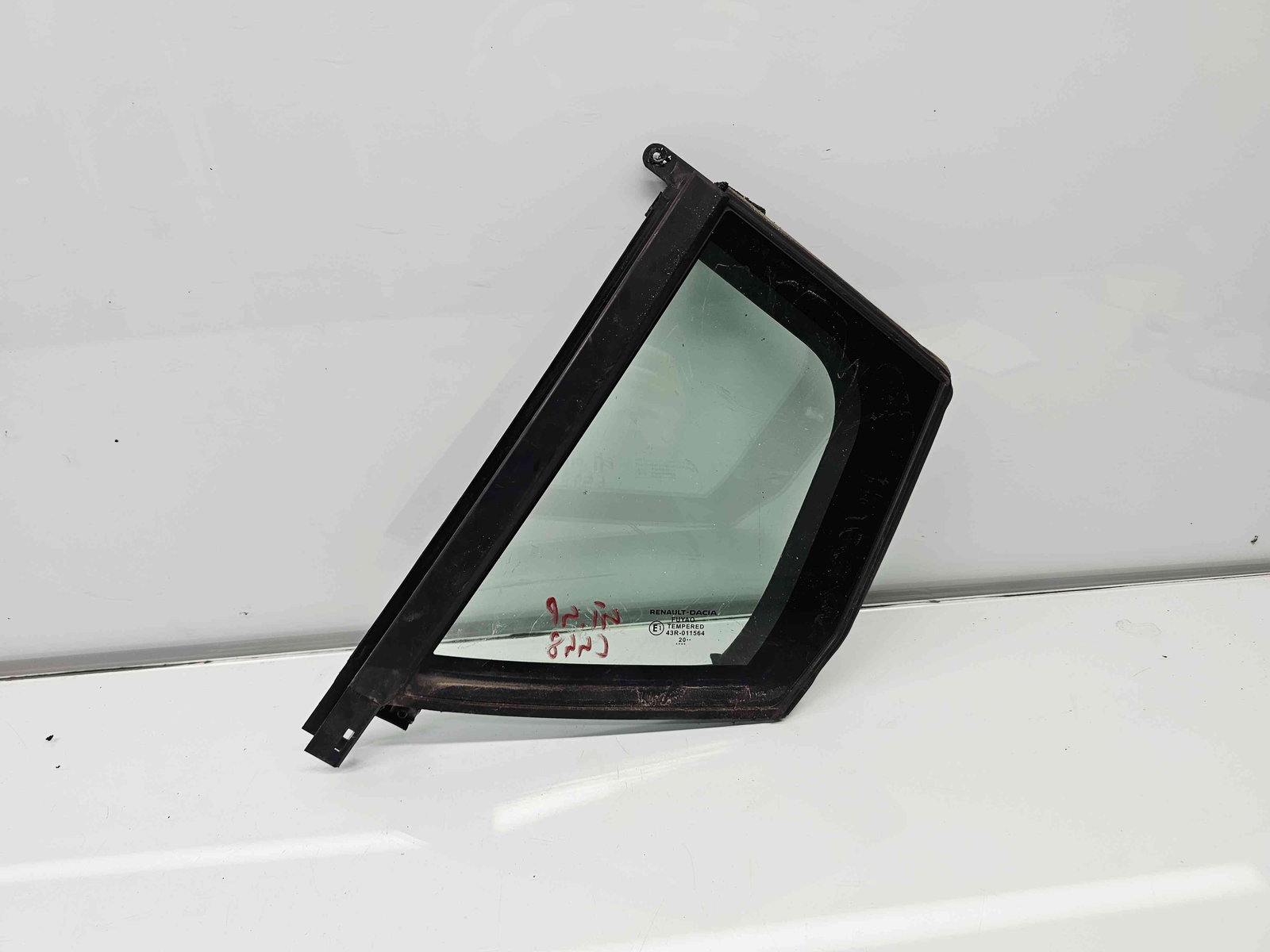 Geam fix usa stanga spate Dacia Sandero 3 [Fabr 2020-prezent] - imagine 1