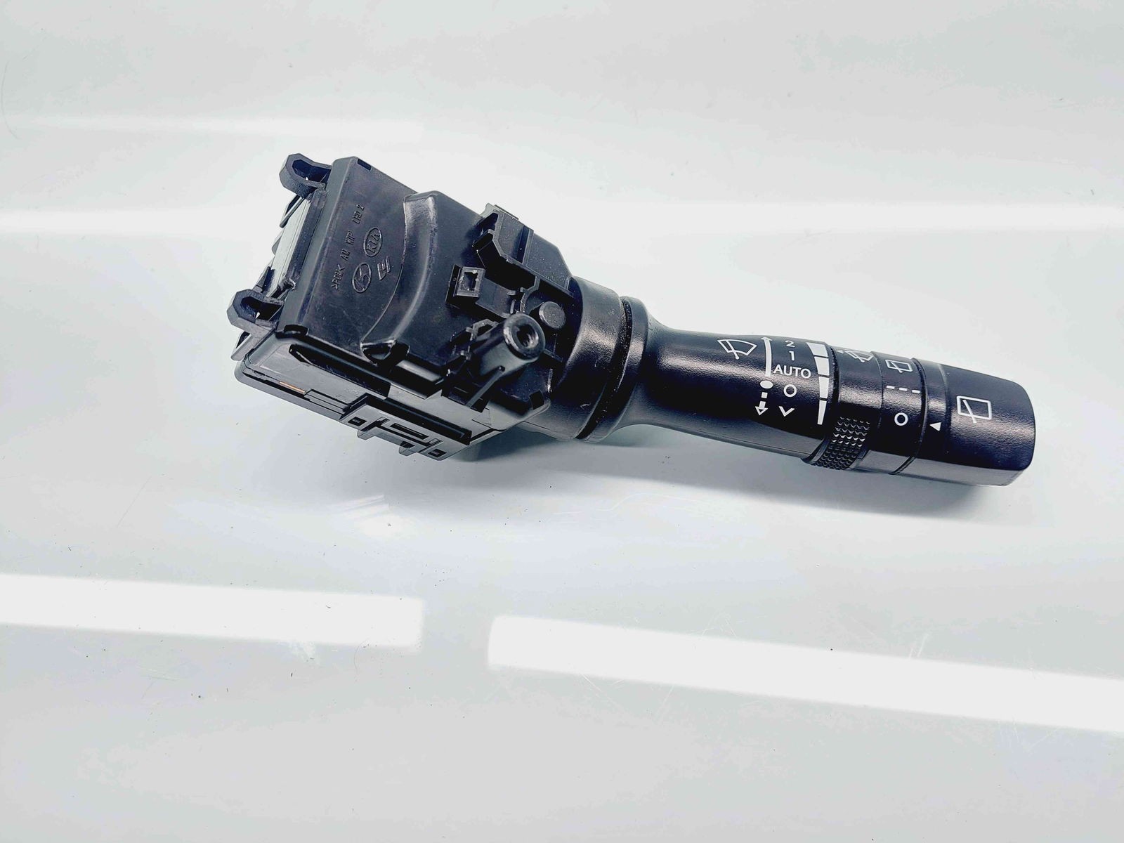 Maneta stergator Hyundai ix35 (LM) [Fabr 2010-2017] 93420-2Y660 - imagine 1