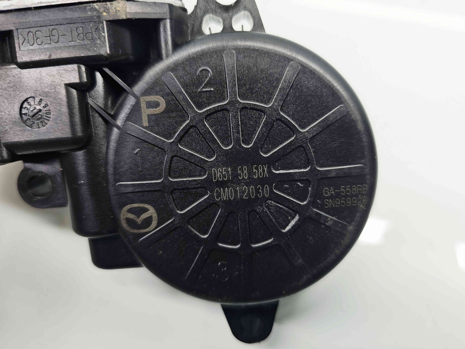 Motoras geam dreapta fata MAZDA 6 (GJ1) Facelift [Fabr 2018-2021] - imagine 5