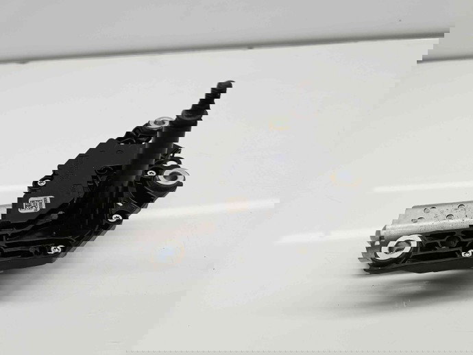  Motoras stergator haion Mercedes Clasa C Combi (S205) [Fabr 2015-prezent] A2059063400