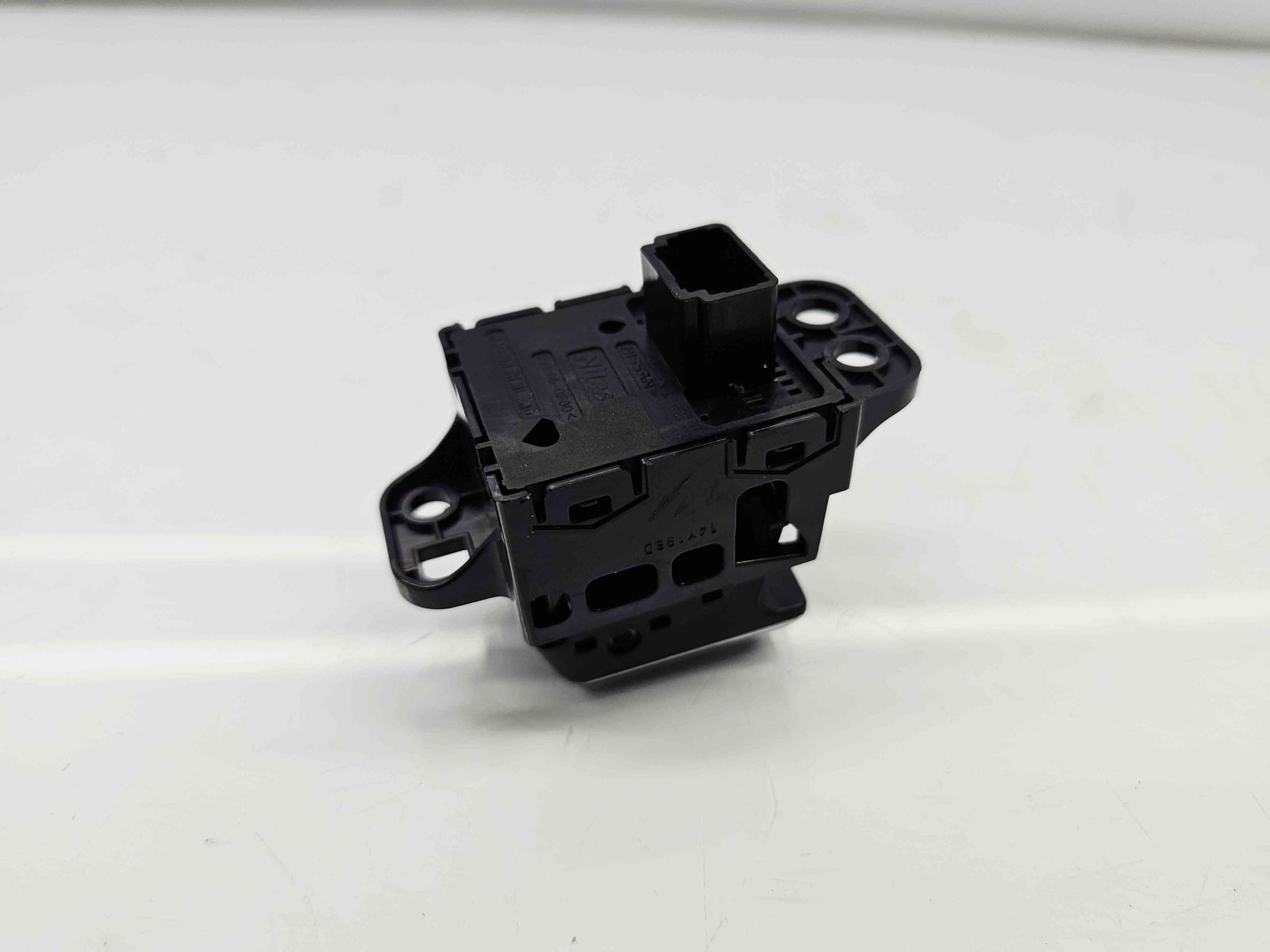 Buton frana de mana Nissan Qashqai (2) [Fabr 2013-2017] OEM - imagine 4