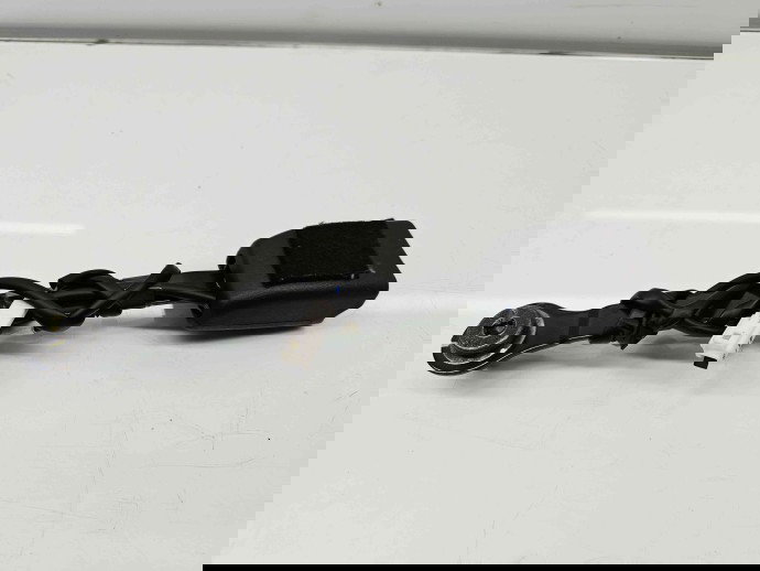  Capsa centura stanga fata Nissan Qashqai (2) [Fabr 2013-2017] OEM