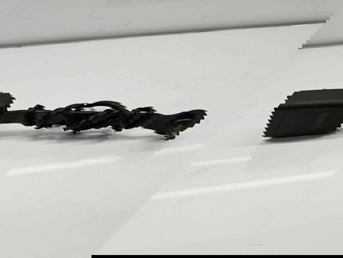  Capsa centura stanga fata Nissan Qashqai (2) [Fabr 2013-2017] OEM