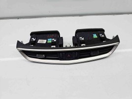  Grila aerisire centrala Nissan Qashqai (2) [Fabr 2013-2017] 687504EA0A