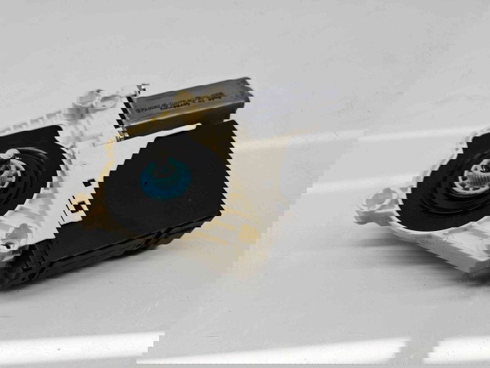 Motoras geam stanga fata Volkswagen Passat CC (358) Facelift [Fabr 2012-2016]