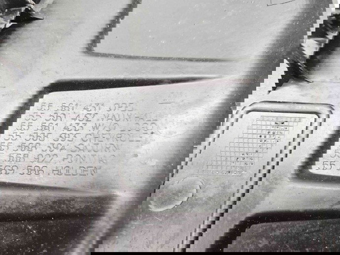 Capac motor Opel Corsa D [Fabr 2006-2013] 55561431 1.2 Benz A12XER 63KW / 85CP