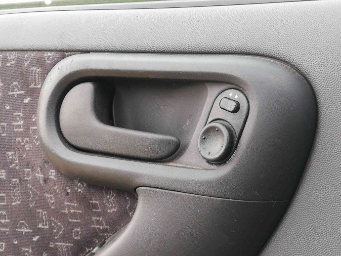 Maner interior stanga fata OEM Opel Corsa C (F08, F68) [Fabr 2000-2005] 1.2 cdti 