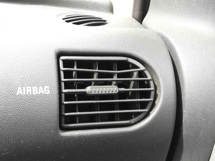 Grila aerisire dreapta OEM Opel Corsa C (F08, F68) [Fabr 2000-2005] 1.2 cdti 