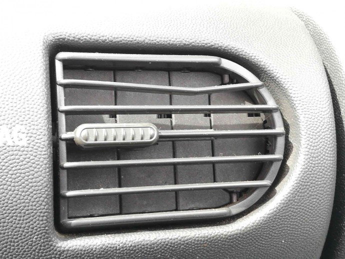 Grila aerisire dreapta OEM Opel Corsa C (F08, F68) [Fabr 2000-2005] 1.2 cdti 