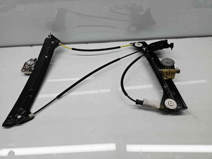 Macara electrica geam dreapta fata Bmw 1 (F21) [Fabr 2012-2017]