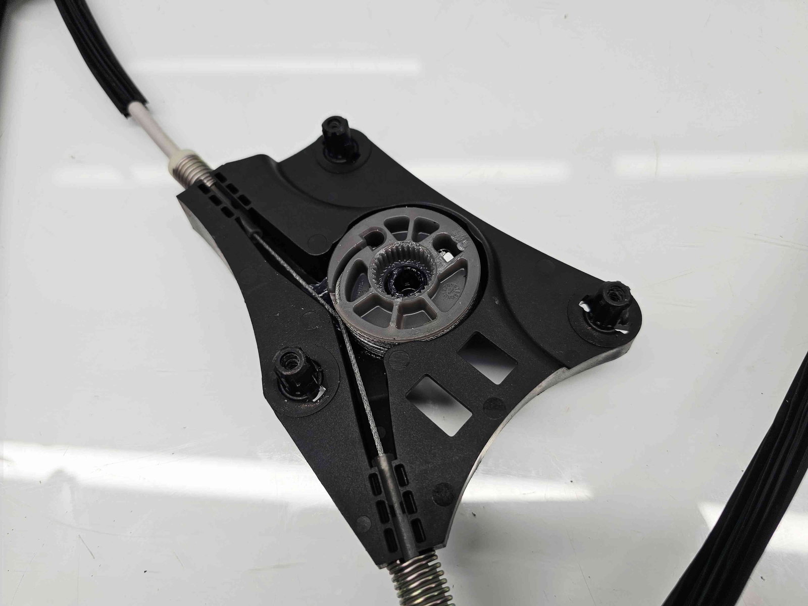 Macara electrica geam stanga fata Seat Ibiza 6 (KJ1) Facelift [Fabr 2017-prezent] - imagine 2