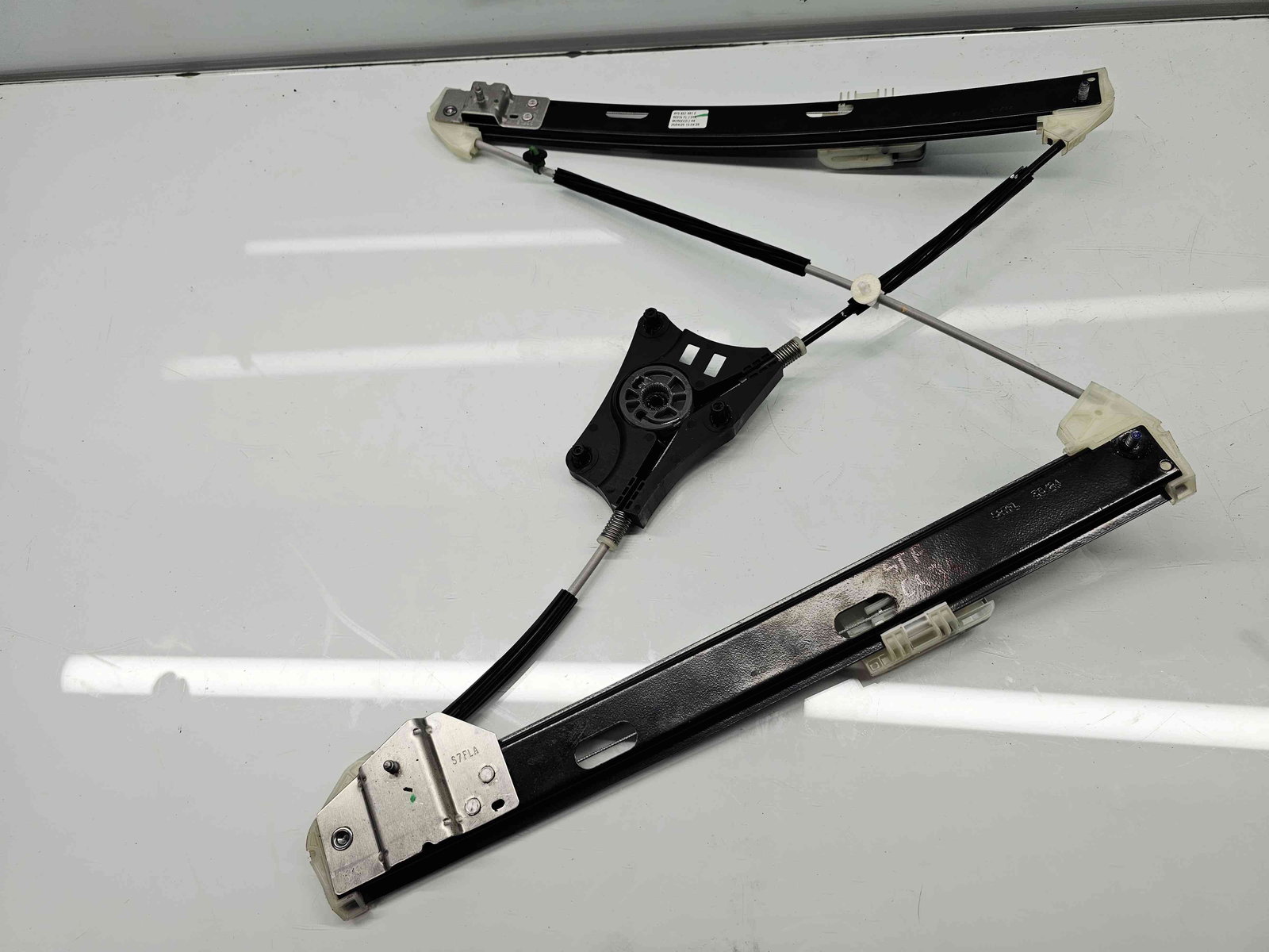 Macara electrica geam stanga fata Seat Ibiza 6 (KJ1) Facelift [Fabr 2017-prezent] - imagine 5