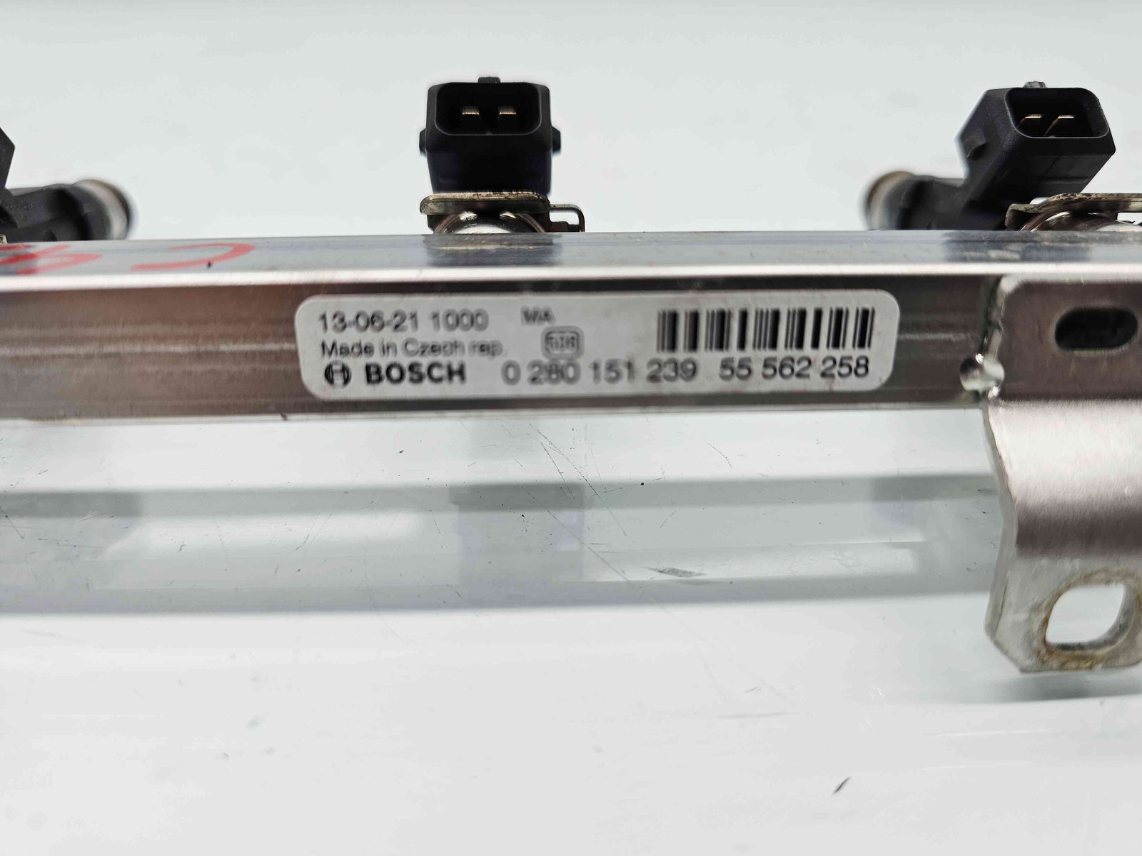 Rampa injectoare Opel Corsa D [Fabr 2006-2013] 55562258 1.2 Benz A12XER 63KW / 85CP - imagine 3