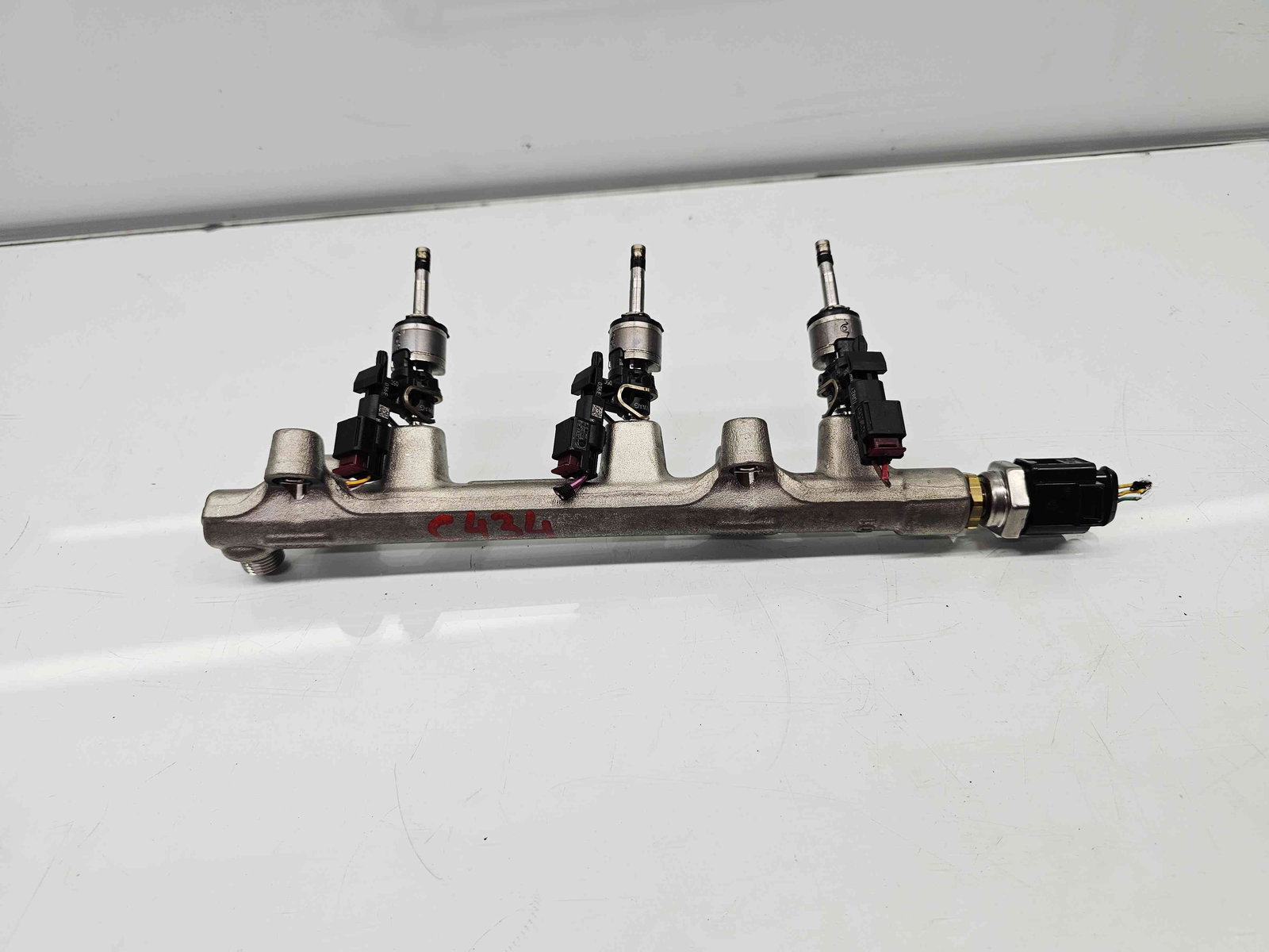 Rampa injectoare Seat Ibiza 6 (KJ1) Facelift [Fabr 2017-prezent] 05C133320A 1.0 TSI DUSA 85KW / 115CP - imagine 1