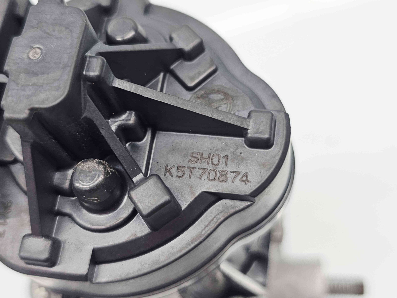 Supapa EGR MAZDA 6 (GJ1) Facelift [Fabr 2018-2021] SH01-K5T70874 2.2 SkyActiv-D 135KW / 184CP - imagine 2