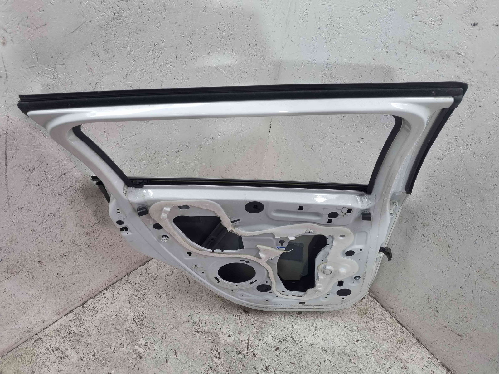 Usa stanga spate Peugeot 2008 [Fabr 2013-prezent] - imagine 9