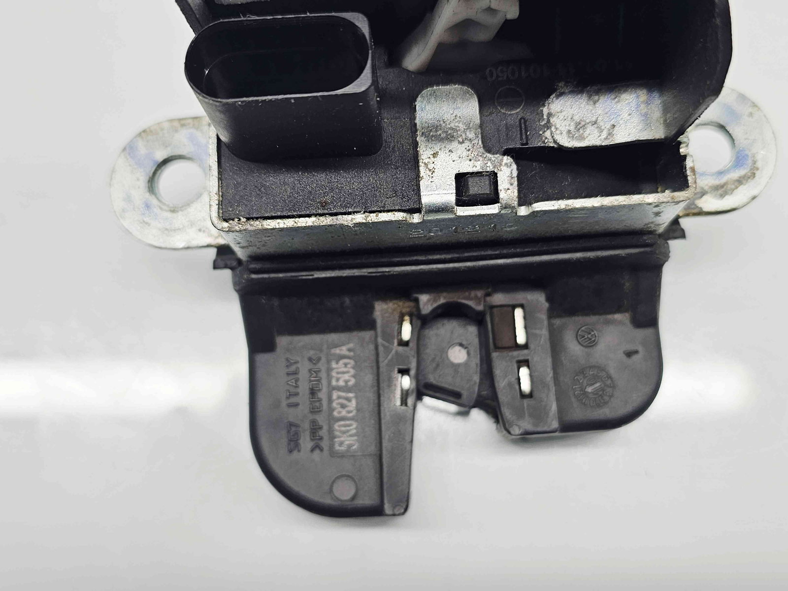 Broasca haion Volkswagen Golf 6 (5K1) [Fabr 2009-2013] - imagine 2