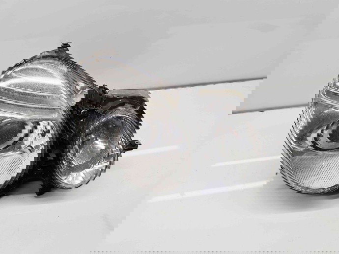  Far dreapta Mercedes Clasa E (W211) [Fabr 2002-2009] 2118203061