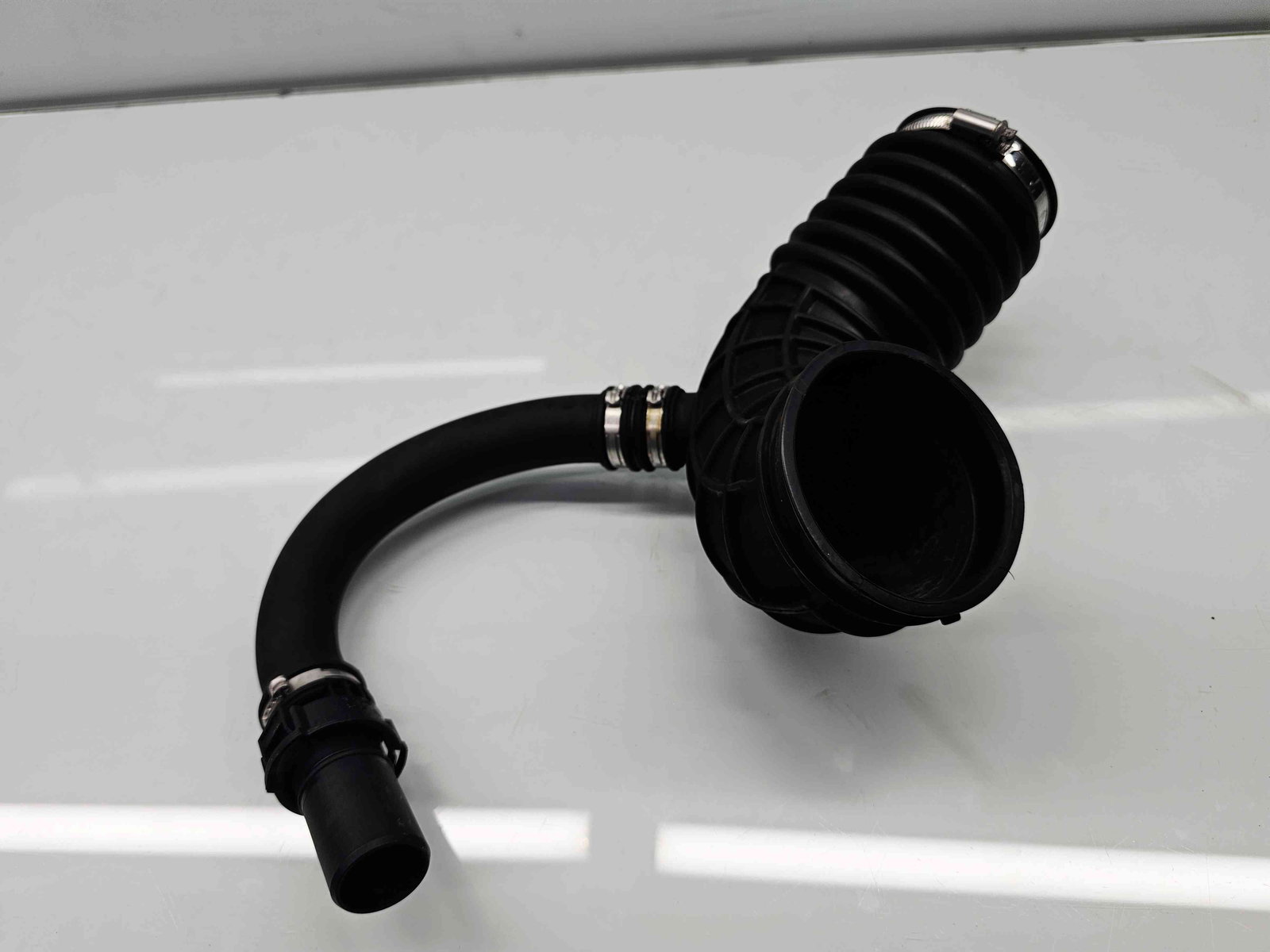 Tub admisie aer Bmw 1 (F20) Facelift [Fabr 2011-2017] 58650910 1.5 B37D 85KW / 115CP - imagine 4