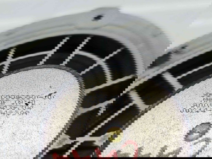  Boxa dreapta spate Peugeot 2008 [Fabr 2013-prezent] 9803506380