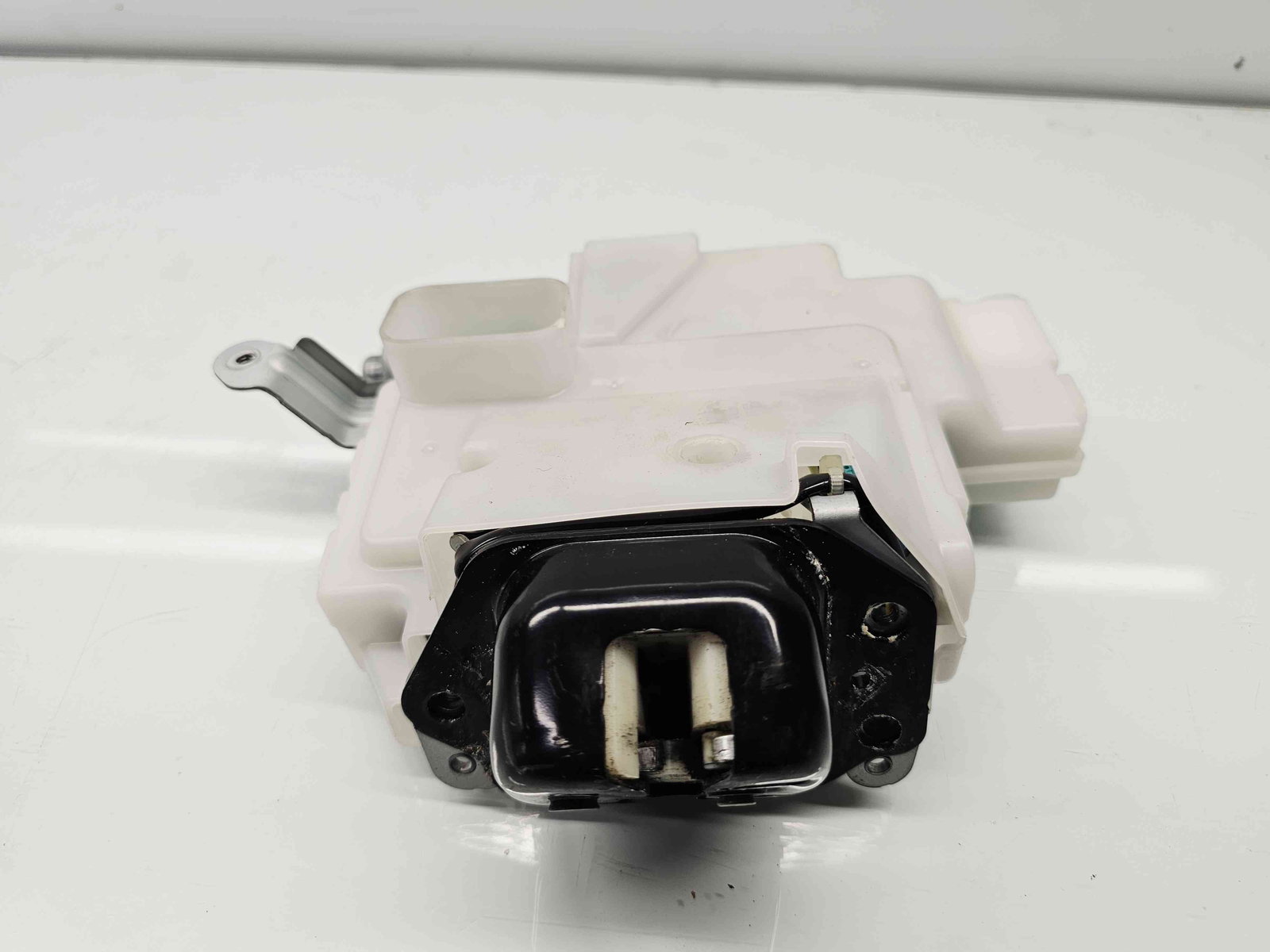 Broasca haion Nissan X-Trail (T32) [Fabr 2013-prezent] - imagine 2